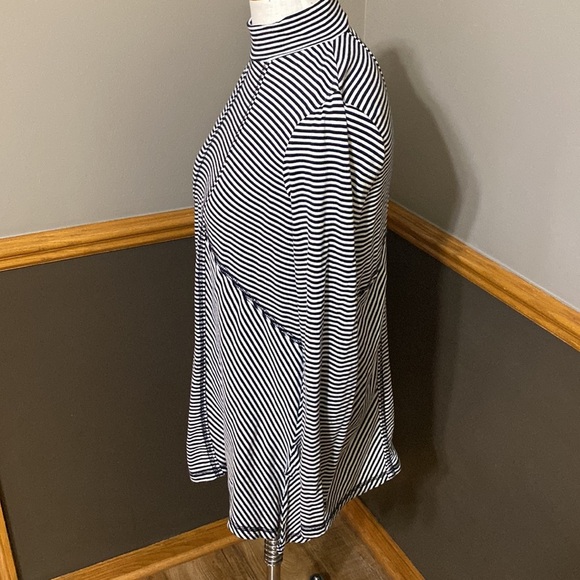 Westbound black and white striped mock neck tunic size small - Picture 4 of 7